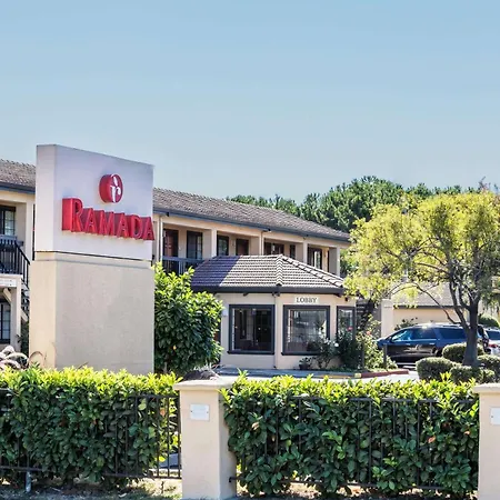 Hotel Ramada By Wyndham Mountain View